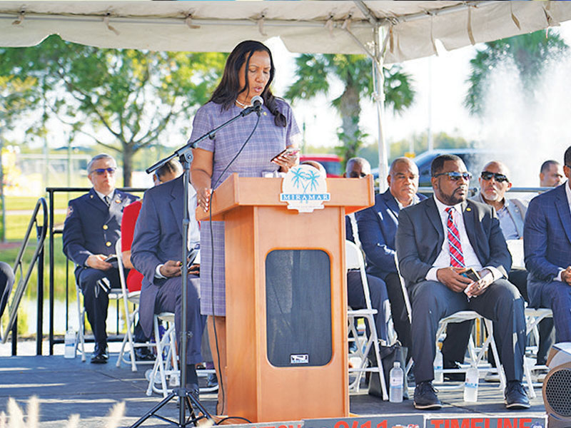 Commissioner-Yvette-Colbourne-in-action-in-Miramar-07