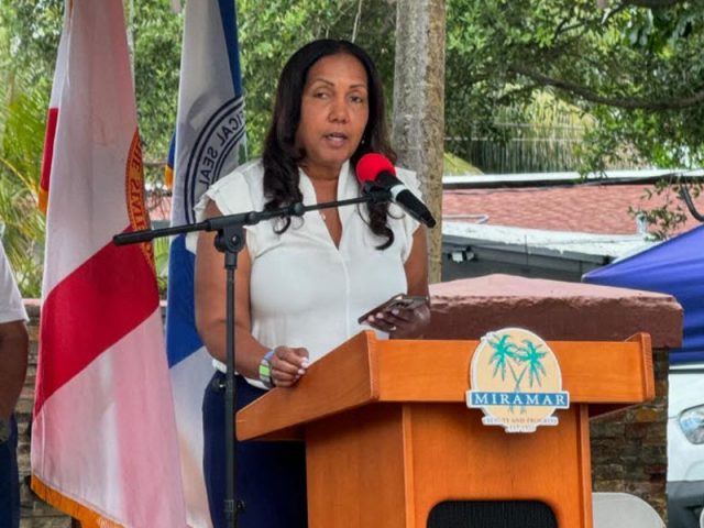 Yvette-Colbourne-in-action-in-miramar-22