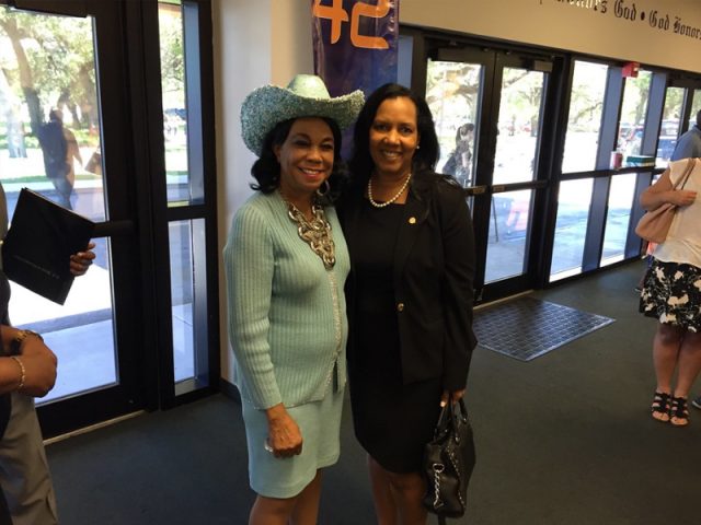 Yvette-Colbourne-in-action-in-miramar-25