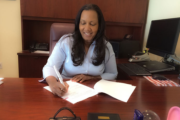 https://re-elect-yvettecolbourne.com/wp-content/uploads/2024/05/Yvette-Colbourne-Professional-growth.jpg